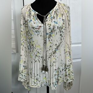 White House Black Market Floral Pleated Blouse